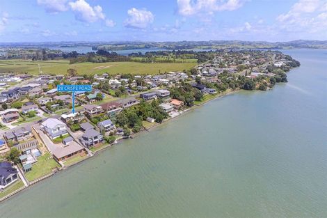 Photo of property in 28 Crispe Road, Clarks Beach, 2122