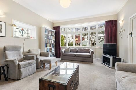 Photo of property in 211 The Parade, Island Bay, Wellington, 6023