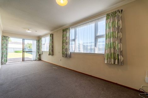 Photo of property in 24 Avenue Road, West End, Timaru, 7910