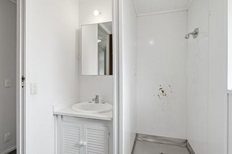 Photo of property in 52 Acacia Street, Kelvin Grove, Palmerston North, 4414