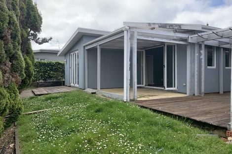 Photo of property in 43 Sean Fitzpatrick Place, Papatoetoe, Auckland, 2025