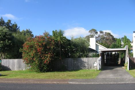 Photo of property in 1/45 Weldene Avenue, Glenfield, Auckland, 0629