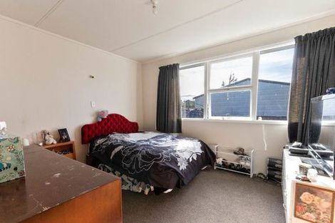 Photo of property in 10 Cuba Street, Marton, 4710