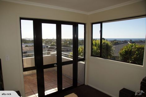 Photo of property in 49 Paynters Avenue, Strandon, New Plymouth, 4312