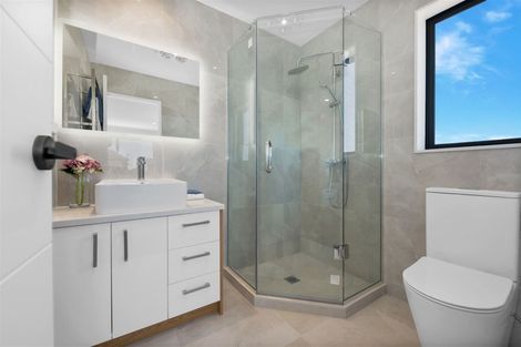 Photo of property in 53 Ksenia Drive, Flat Bush, Auckland, 2019