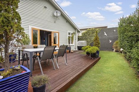 Photo of property in 92 Townsend Road, Miramar, Wellington, 6022