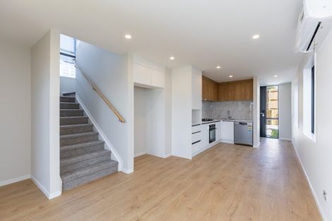 Photo of property in 6c Kaweka Street, New Lynn, Auckland, 0600