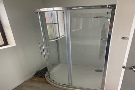 Photo of property in 32 Collins Avenue, Tawa, Wellington, 5028