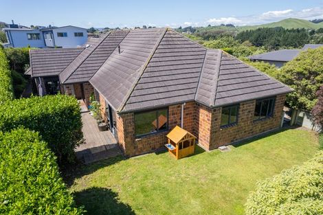 Photo of property in 60 Nelson Avenue, Aotea, Porirua, 5024