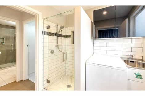 Photo of property in 127 Northcote Road, Northcote, Christchurch, 8052