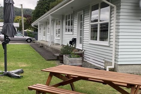 Photo of property in 3/4 Bracken Street, Wallaceville, Upper Hutt, 5018