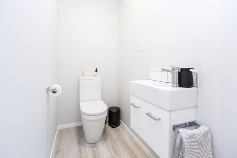 Photo of property in 80 Mawai Hakona Drive, Wallaceville, Upper Hutt, 5018