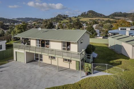 Photo of property in 7 Hicks Place, Cooks Beach, Whitianga, 3591