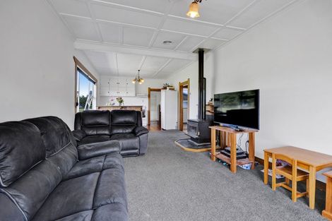Photo of property in 1491 Eltham Road, Kaponga, Hawera, 4679