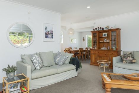 Photo of property in 2 Douglas Street, Okitu, Gisborne, 4010