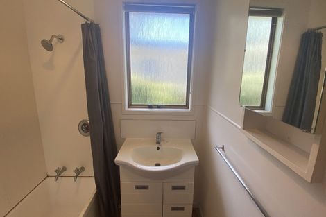 Photo of property in 66 Lavery Place, Sunnynook, Auckland, 0632