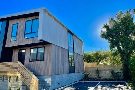 Photo of property in 4/210 Karori Road, Karori, Wellington, 6012