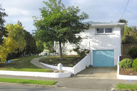 Photo of property in 22 Oxford Street, Holmes Hill, Oamaru, 9401