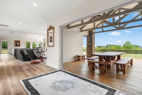 Photo of property in 98 Oxford Street, Martinborough, 5711