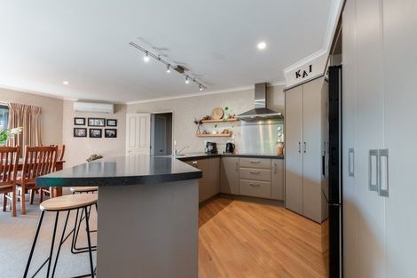 Photo of property in 17 Norfolk Drive, Cambridge, 3434