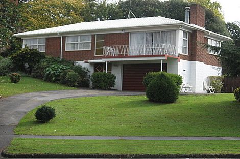 Photo of property in 169 Gossamer Drive, Pakuranga Heights, Auckland, 2010