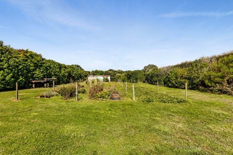 Photo of property in 183 Tasman Street, Opunake, 4616