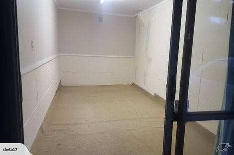 Photo of property in 32 John Street, Stokes Valley, Lower Hutt, 5019