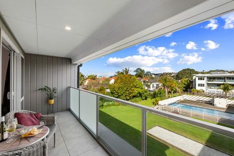 Photo of property in Bay Palms Apartments, 2/30c Bute Road, Browns Bay, Auckland, 0630