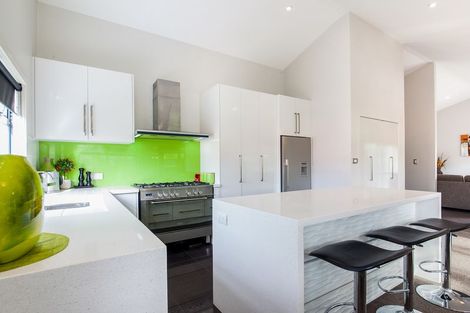 Photo of property in 17 Cinnabar Place, Westgate, Auckland, 0614