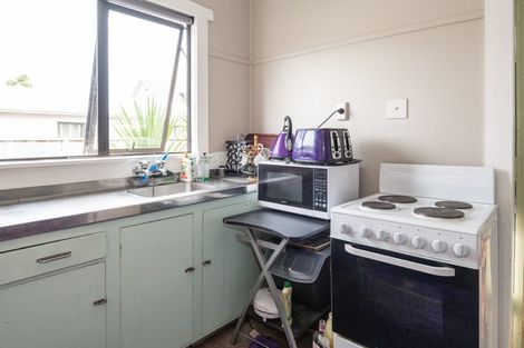 Photo of property in 1-2/406 Burnett Street, Mahora, Hastings, 4120