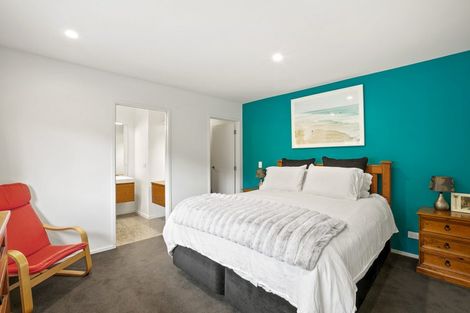 Photo of property in 7c Pipitea Place, Whalers Gate, New Plymouth, 4310