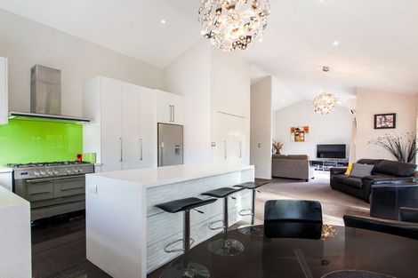 Photo of property in 17 Cinnabar Place, Westgate, Auckland, 0614