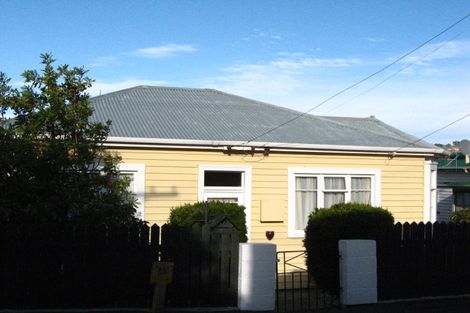 Photo of property in 2 Hawea Street, Ravensbourne, Dunedin, 9022