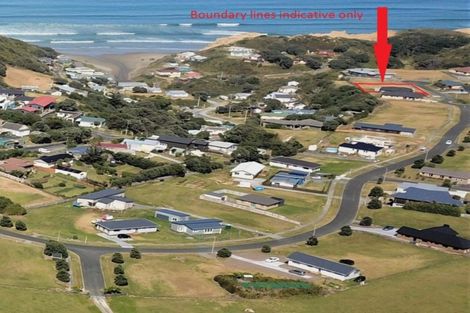 Photo of property in 55 Sunset Drive, Baylys Beach, 0377