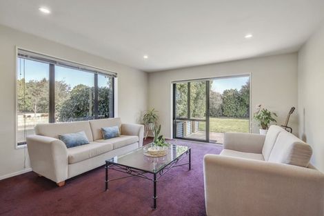 Photo of property in 6 Zuppicich Lane, Woodend, 7610