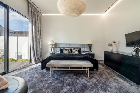 Photo of property in 31 Waiwetu Street, Fendalton, Christchurch, 8052