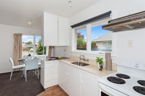 Photo of property in 34 Daniels Road, Redwood, Christchurch, 8051