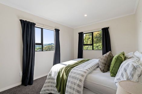 Photo of property in 69 Joseph Banks Drive, Whitby, Porirua, 5024