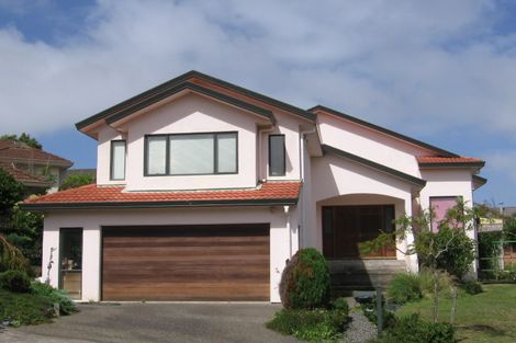 Photo of property in 15 Manu Place, Pinehill, Auckland, 0632