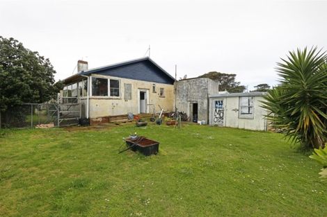 Photo of property in 8 Gisborne Terrace, Opunake, 4616