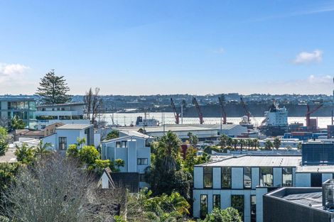 Photo of property in 48 Saint Georges Bay Road, Parnell, Auckland, 1052