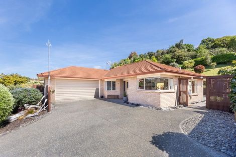 Photo of property in 8 Leanne Way, Waikanae Beach, Waikanae, 5036