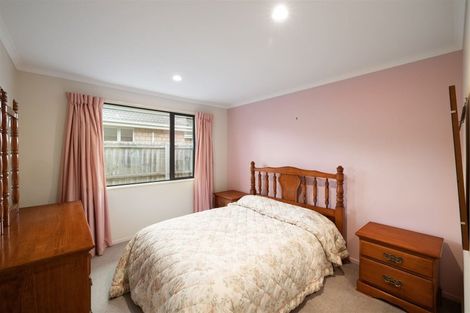 Photo of property in 29 Putake Drive, Parklands, Christchurch, 8083