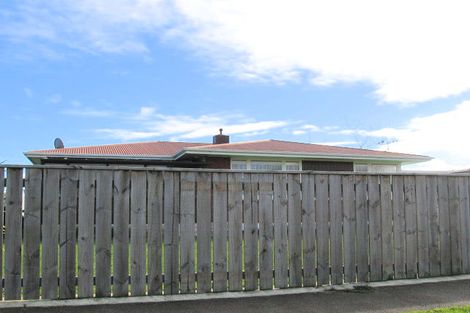 Photo of property in 12 Kennedy Avenue, Feilding, 4702