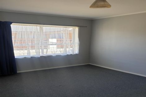 Photo of property in 1/12 Tanoa Place, Glendene, Auckland, 0602
