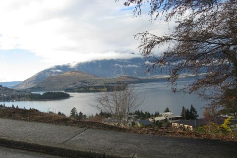 Photo of property in 18 Richards Park Lane, Fernhill, Queenstown, 9300