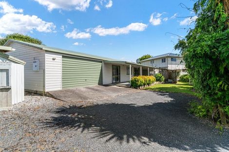 Photo of property in 49 Orere Point Road, Orere Point, Papakura, 2585