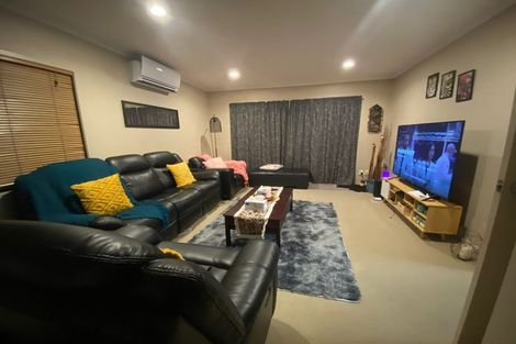 Photo of property in 33 Malaspina Place, Papatoetoe, Auckland, 2025