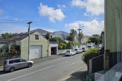 Photo of property in 4/52 Russell Terrace, Berhampore, Wellington, 6023