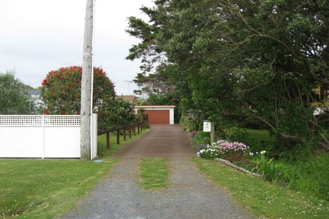 Photo of property in 4 Cross Street, Manly, Whangaparaoa, 0930